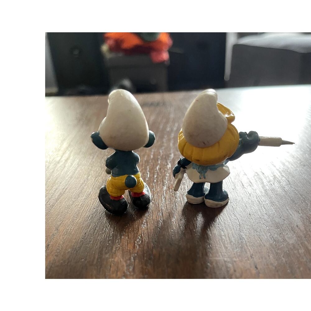 2 Smurf Figurines Vintage Toys Golf Sports Nurse Smurfette Doctor Tee Time Peyo - Picture 3 of 3